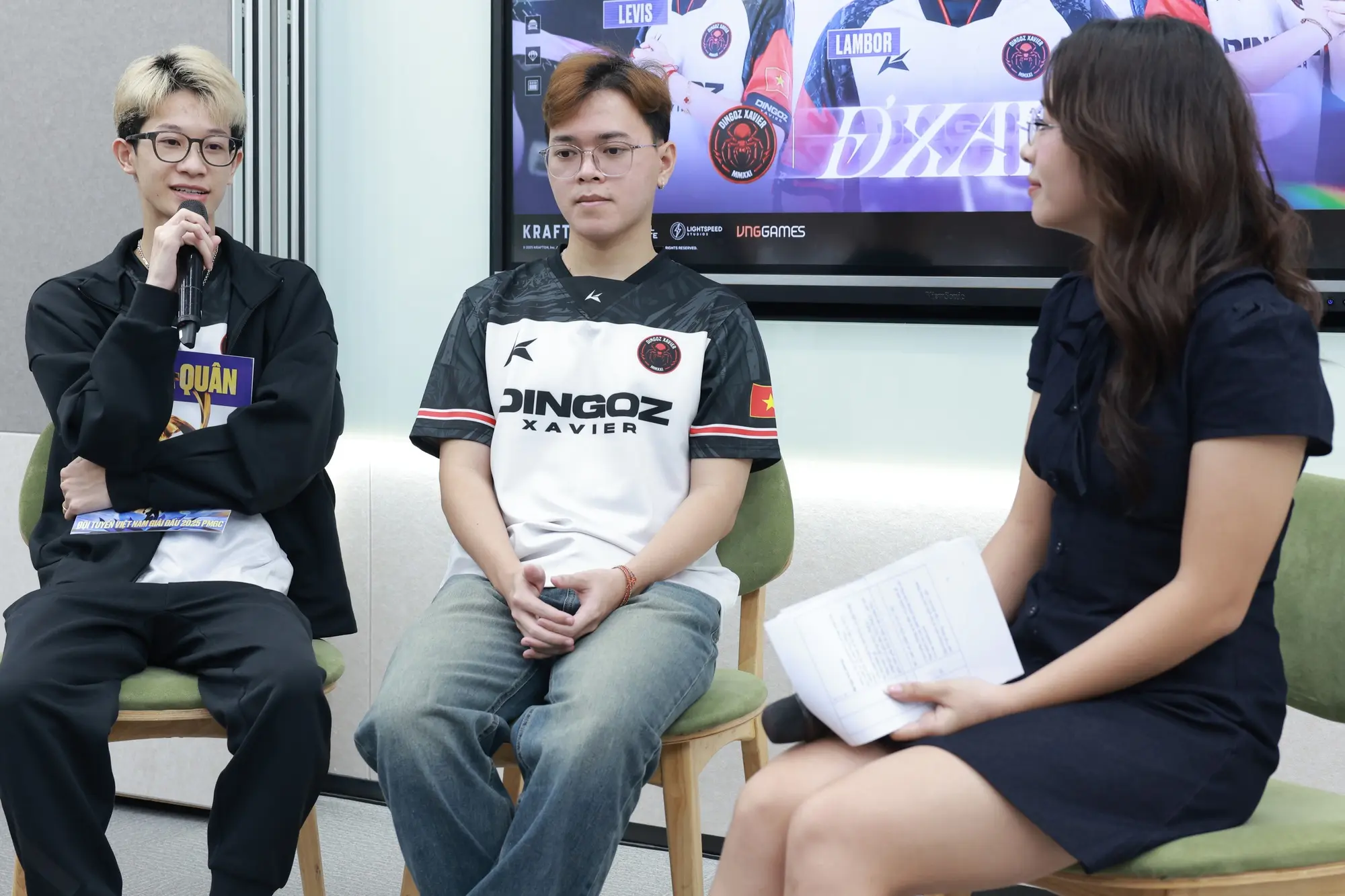 Đội hình ra quân PUBG Mobile Việt Nam tham dự PMGC 2025 3 Hình ảnh VĐV Phan Văn Đông (LeViS) chia sẻ