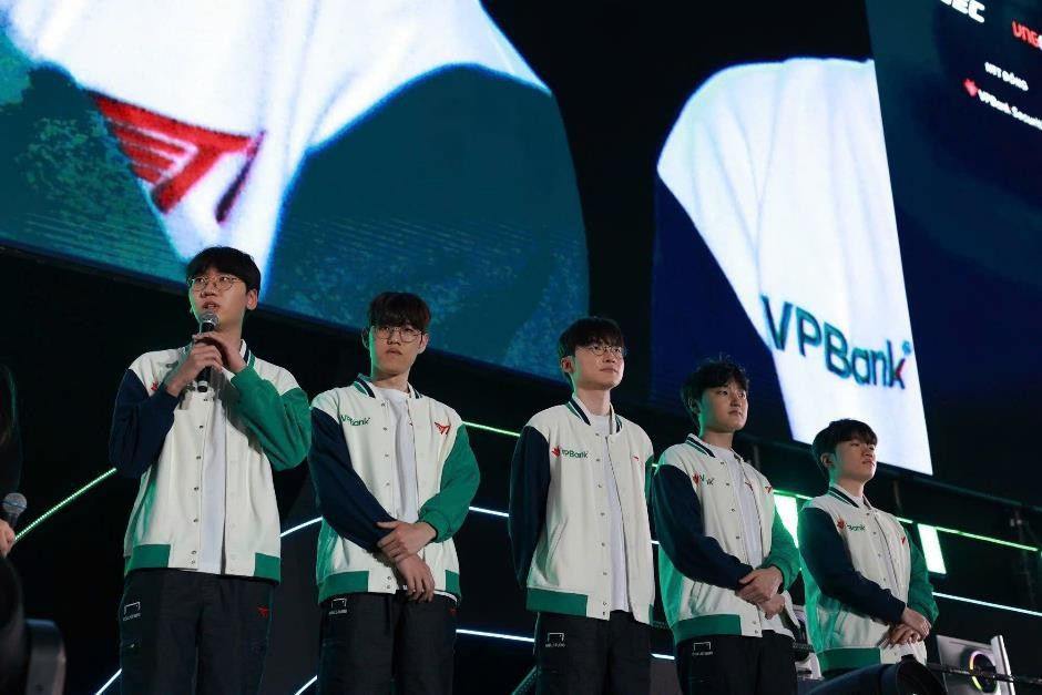 Doran và Oner đều chia sẻ rằng họ rất hy vọng lần sau có dịp đến Việt Nam (TP.HCM)