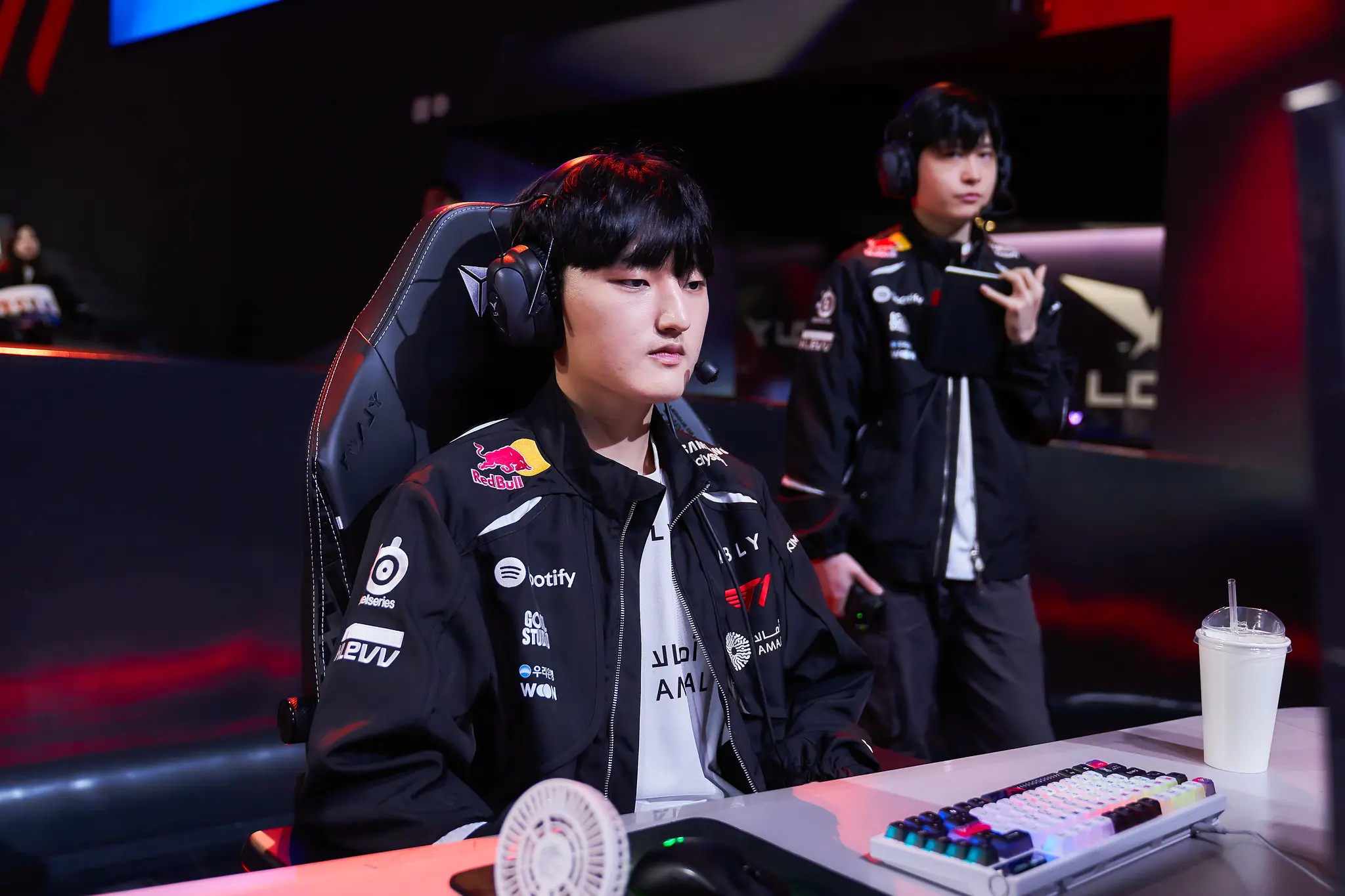 Sau hai mùa thi đấu, Peyz tiếp tục rời Gen.G và gia nhập T1 (Ảnh: Đời sống Pháp luật)